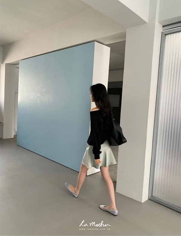 緞面光澤短裙